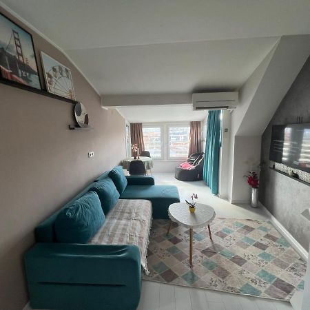 Town Place Apartment Kŭrdzhali エクステリア 写真